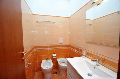 ب اند ب پمپی والنتینا انفیتیترو