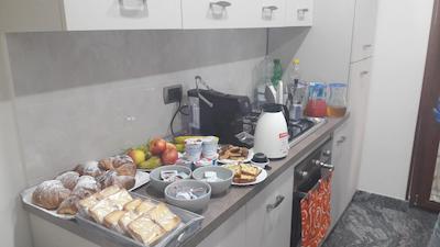 ب اند ب پمپی والنتینا انفیتیترو