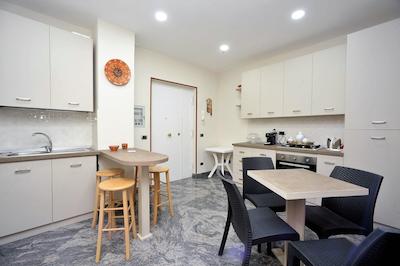 ب اند ب پمپی والنتینا انفیتیترو