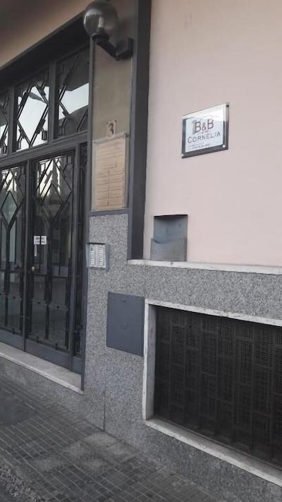 ب اند ب پمپی والنتینا انفیتیترو