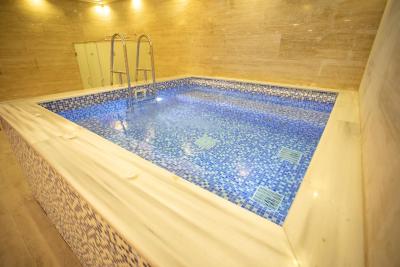 دایمند هتل باکو