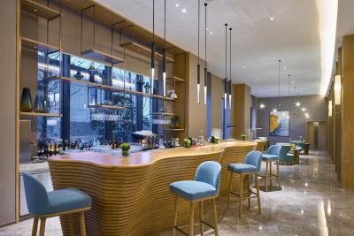 د کیوب هتل شانگهای سانجیاگانگ