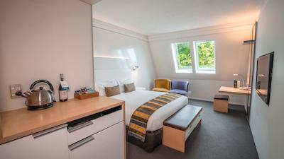 سنیک هتل مارلبروگه