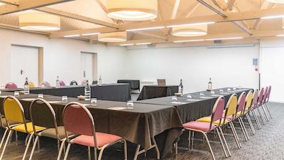 سنیک هتل مارلبروگه