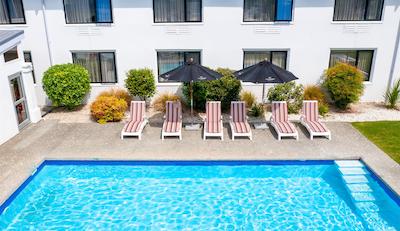 سنیک هتل مارلبروگه