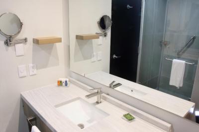 رادیسن هتل منتری سان جرنیمو