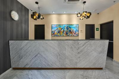 رادیسن هتل منتری سان جرنیمو