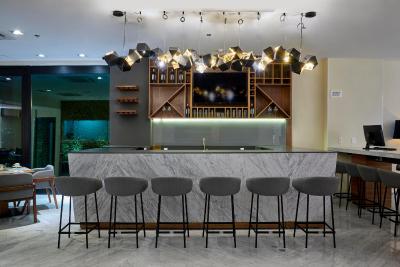 رادیسن هتل منتری سان جرنیمو