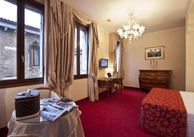 آل پنت دی سُسپیری