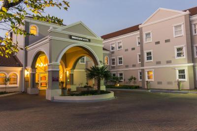 مرکور جهانسبورگ راندبورگ هتل