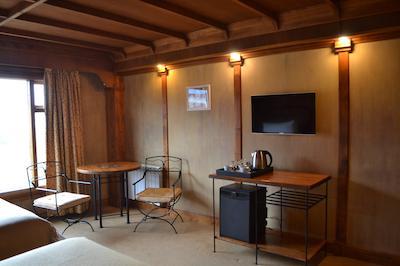 لز نیرز هتل-وشویا