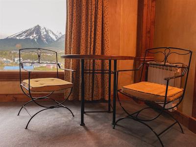 لز نیرز هتل-وشویا