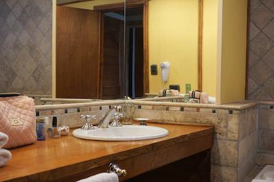 لز نیرز هتل-وشویا