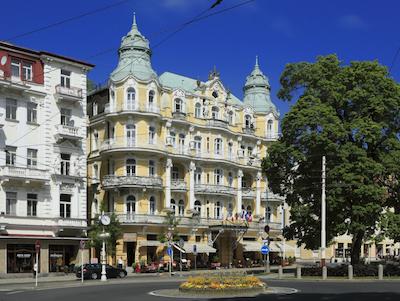 اُریا اسپا هتل بهمیا