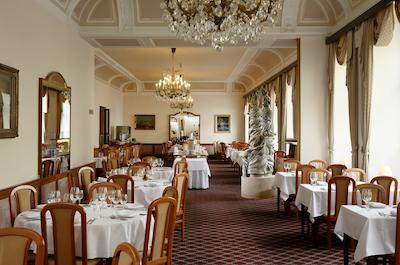 اُریا اسپا هتل بهمیا