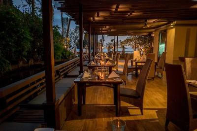 سنتارا گراند بیچ ریزرت اند ویلاز کرابی