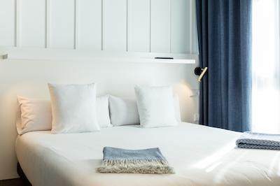 رامیرز فلاتز اند بار