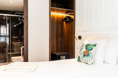 رامیرز فلاتز اند بار