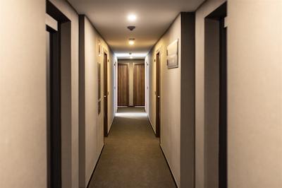 رامیرز فلاتز اند بار