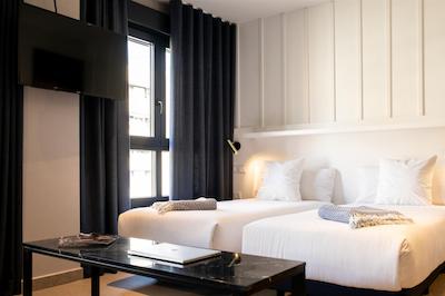 رامیرز فلاتز اند بار