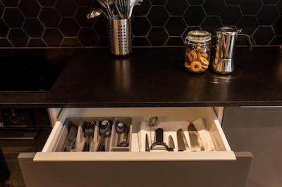 رامیرز فلاتز اند بار