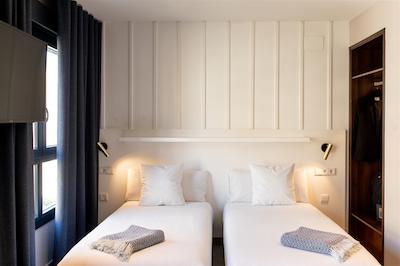 رامیرز فلاتز اند بار