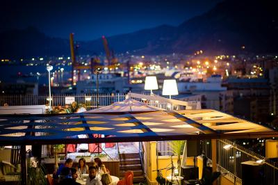 استریا پالاس