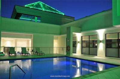 هالیدی این سندتون