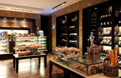 لت هتل ورلد