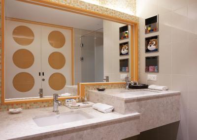 لت هتل ورلد