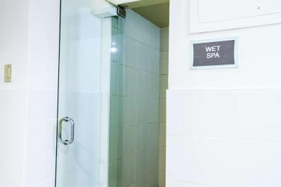 بست وسترن پرمیر ترنتو آیرپرت کارلینگویو هتل