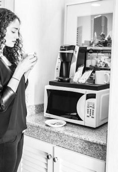 بست وسترن پرمیر ترنتو آیرپرت کارلینگویو هتل