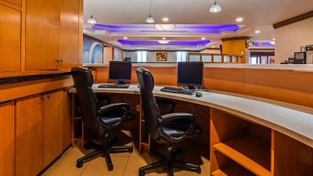 بست وسترن پرمیر ترنتو آیرپرت کارلینگویو هتل