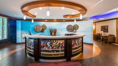 بست وسترن پرمیر ترنتو آیرپرت کارلینگویو هتل