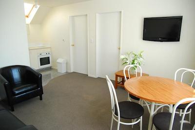 رسوود کورت متل