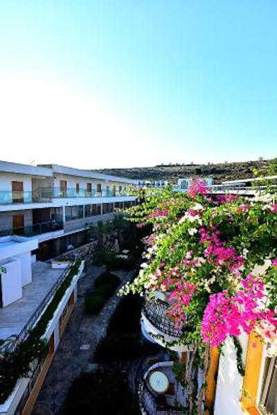 ترپیکانا بیچ هتل