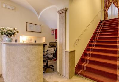 هتل سان سیلوسترو