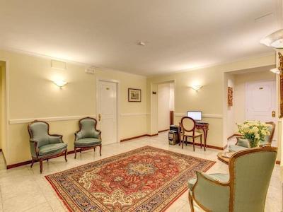 هتل سان سیلوسترو