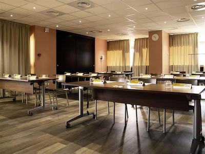 هتل مرکور منتپلیر سنتر کمدی