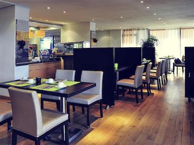 هتل مرکور منتپلیر سنتر کمدی