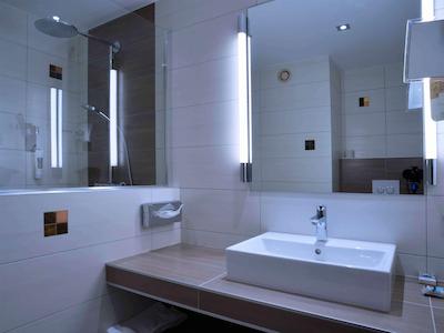 هتل مرکور منتپلیر سنتر کمدی