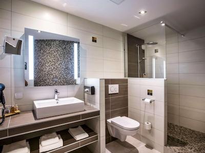 هتل مرکور منتپلیر سنتر کمدی