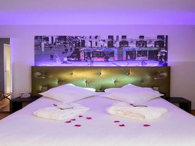 هتل مرکور منتپلیر سنتر کمدی