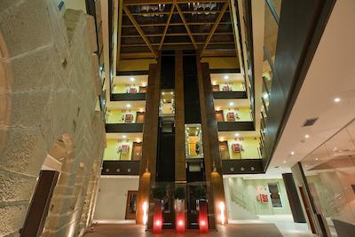 هتل ف اند گ لگرنو