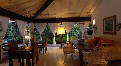 پوسادا اتنیا