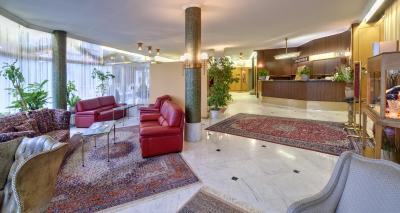 گراند کراوات