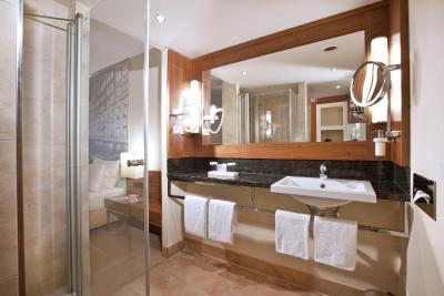 لیندنر هتل ام میچل