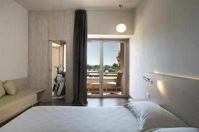 ایز ملاز ریزرت