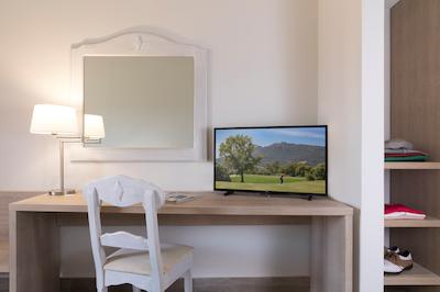 ایز ملاز ریزرت