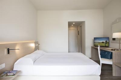 ایز ملاز ریزرت